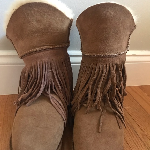 Size 7 RJ’S FUZZIES - Picture 1 of 4